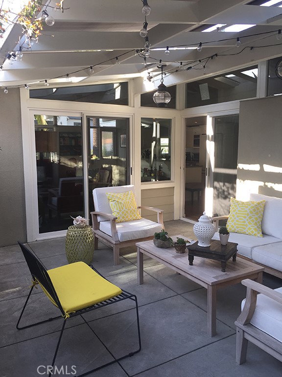 Corona del Mar South of PCH (CDMS) - Residential Lease