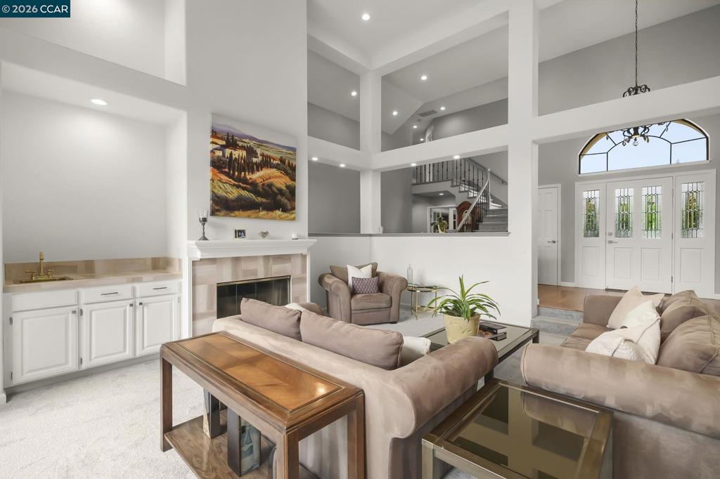 715 Blue Spruce Dr