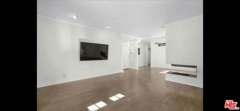 Photo of 9848 Vidor Drive #101, Los Angeles, CA 90035 (MLS # 26841143)