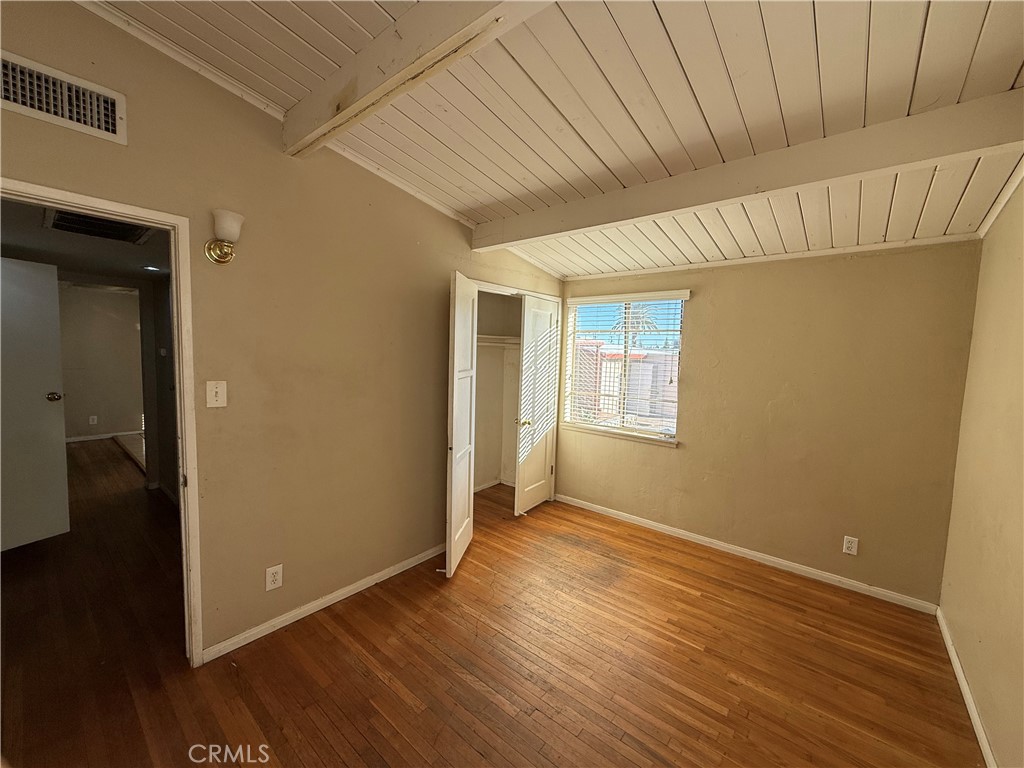 13836 community street