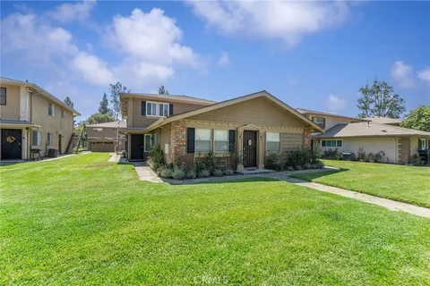 978 W Calle Del Sol Unit 2, Azusa, CA 91702 - MLS#: CV25219270