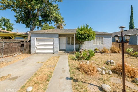 Photo of 12978 Kamloops Street, Pacoima, CA 91331 (MLS # SR26172090)