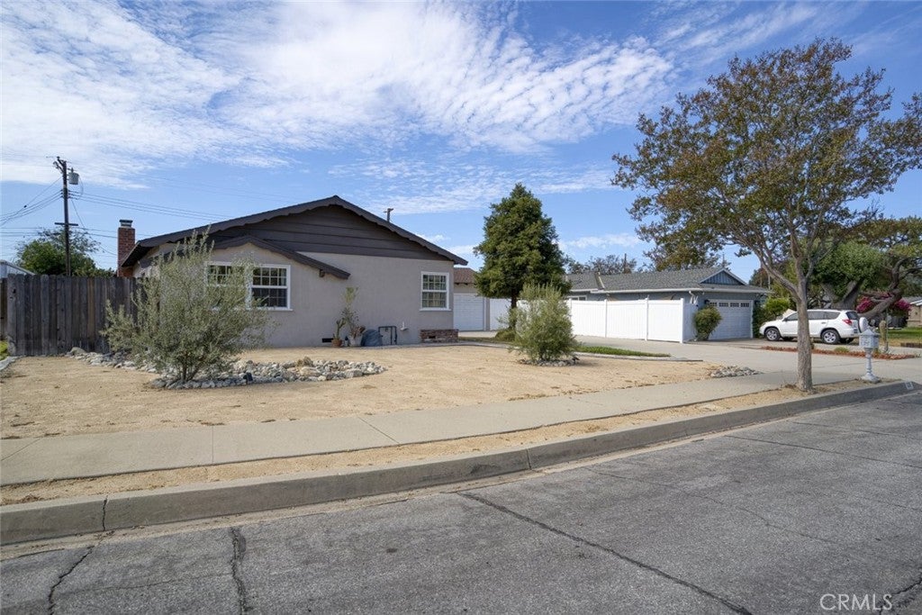 128 W Gaillard Street