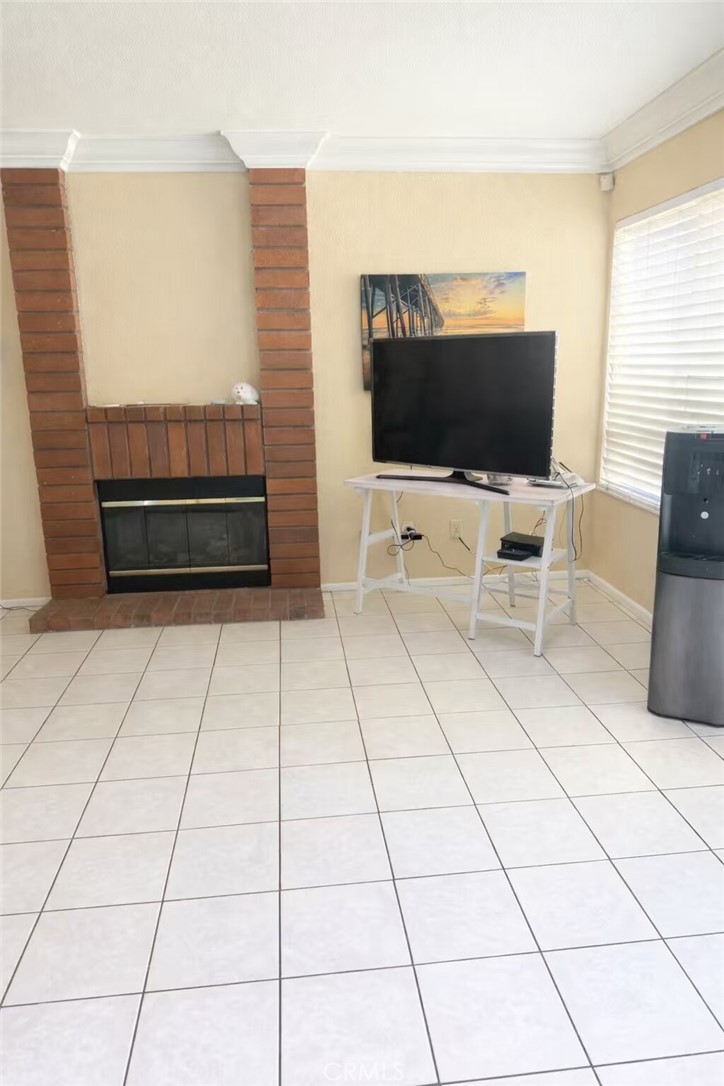 17094 Cambria