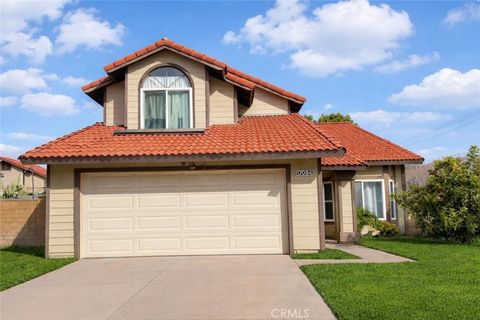 Photo of 17094 Cambria Ave, Fontana, CA 92336 (MLS # TR26036799)