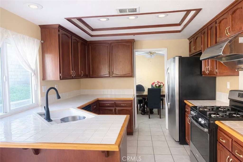 17094 Cambria