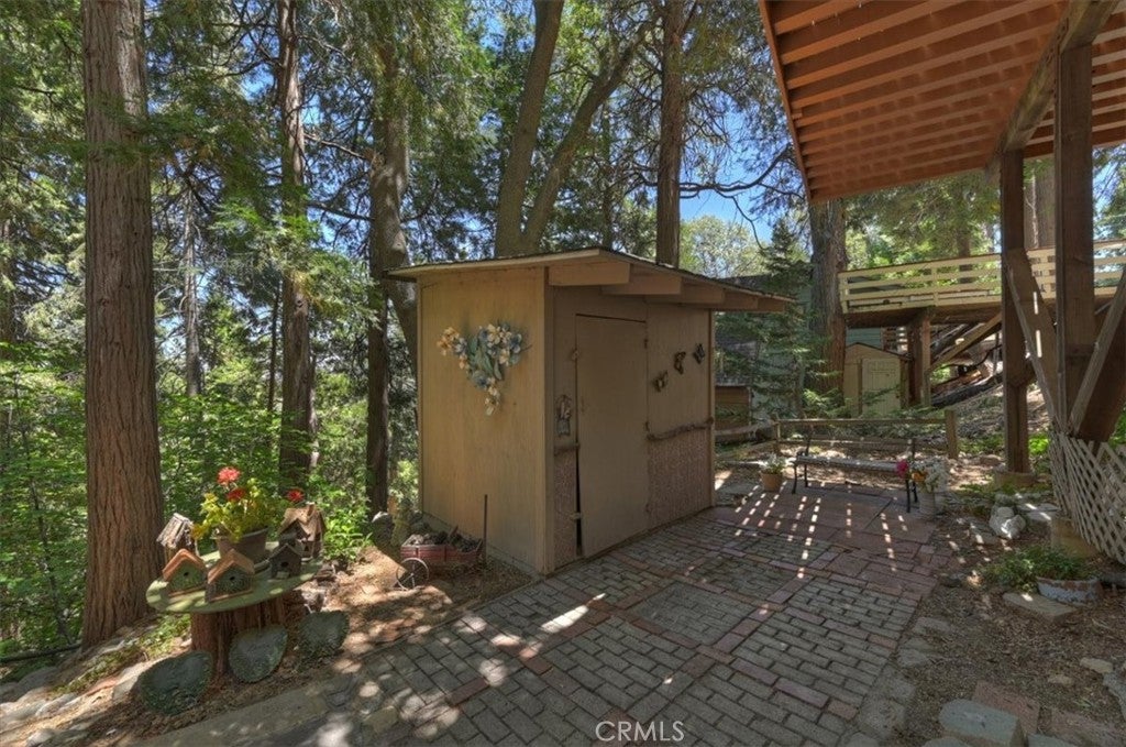 563 E Victoria Court