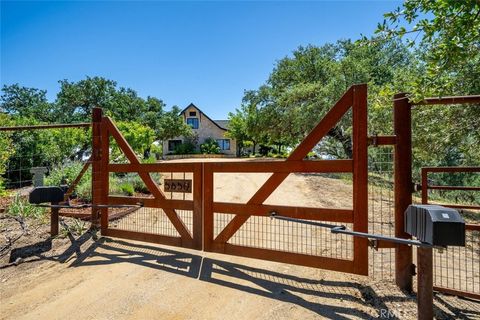 Tiny photo for 5650 El Pharo Drive Dr, Paso Robles, CA 93446 (MLS # SC26052358)