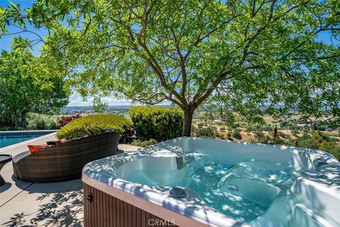 Tiny photo for 5650 El Pharo Drive Dr, Paso Robles, CA 93446 (MLS # SC26052358)