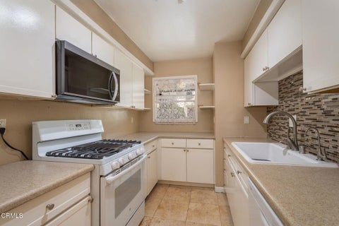 Tiny photo for 9580 Telegraph Road #39, Ventura, CA 93004 (MLS # V1-39042)