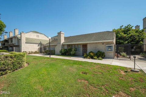 Photo of 9580 Telegraph Road #39, Ventura, CA 93004 (MLS # V1-39042)