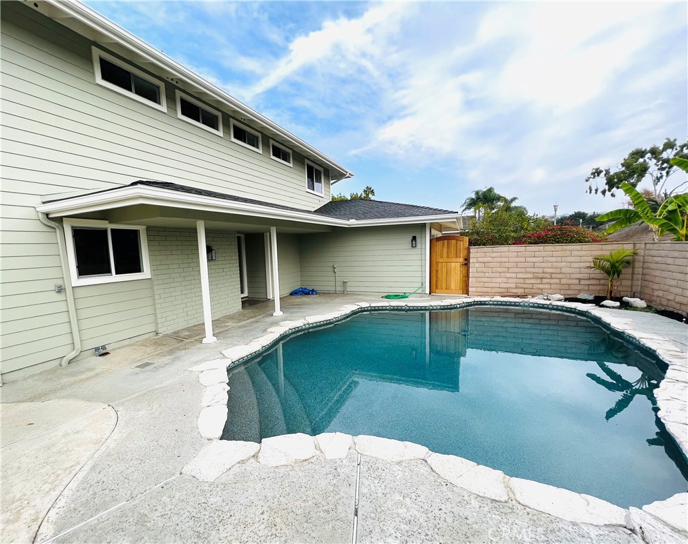 Shores (SH) - Residential Lease