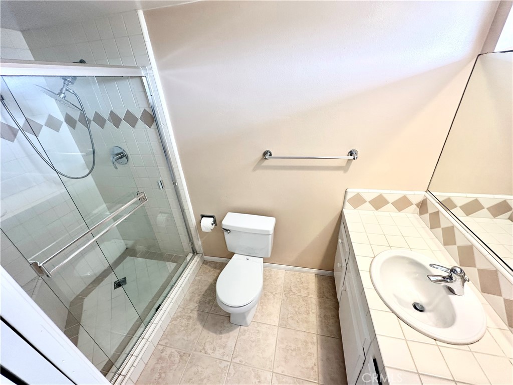 Shores (SH) - Residential Lease