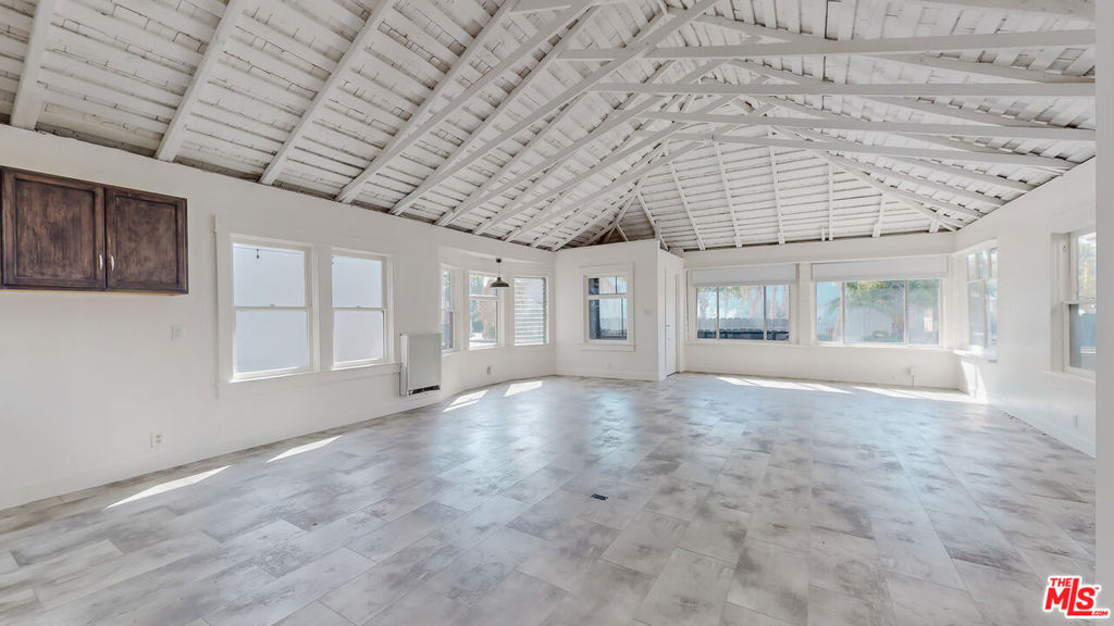 Properties 1 2221 Neilson Way