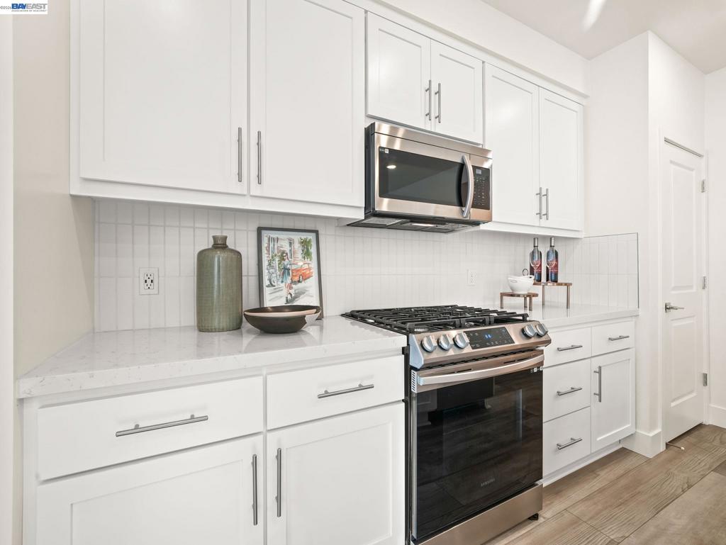 3265 Internet Cmn 1000