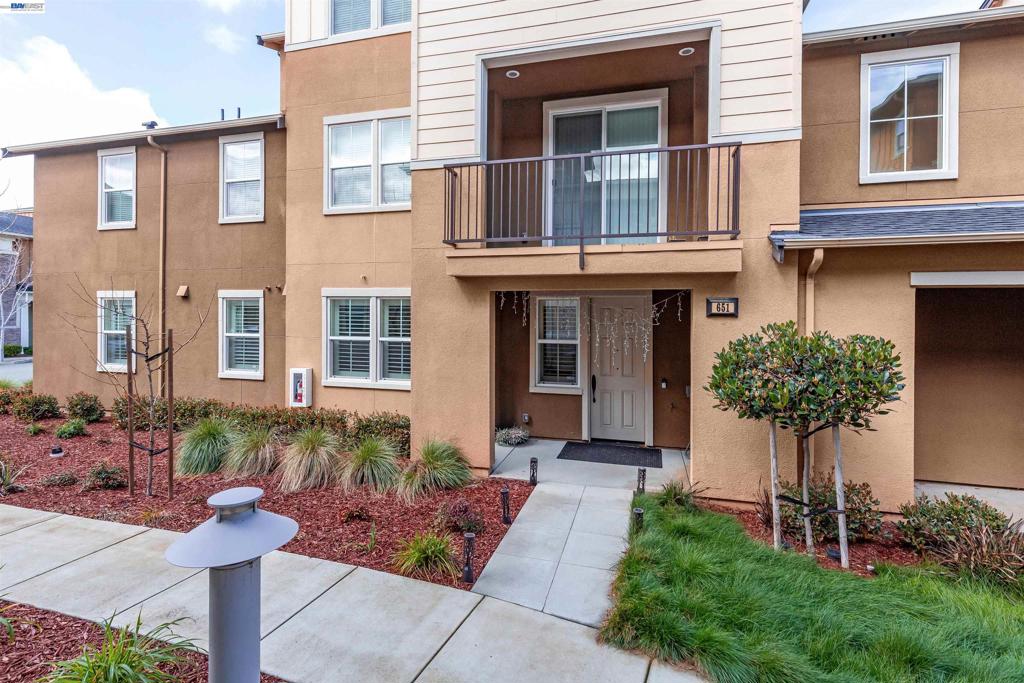 651 Elderberry Dr