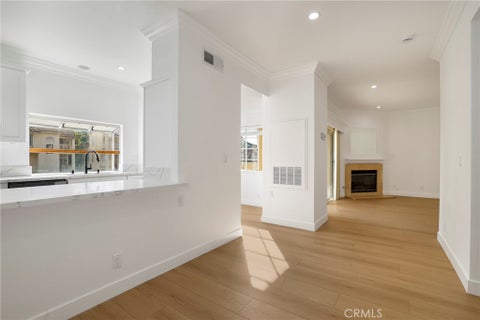 Photo of 5799 Freebird Lane #102, Oak Park, CA 91377 (MLS # SR26165765)