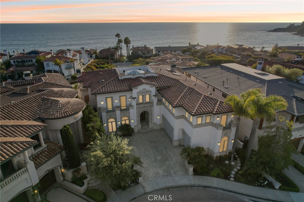 Ritz Cove (RC) - Residential Lease