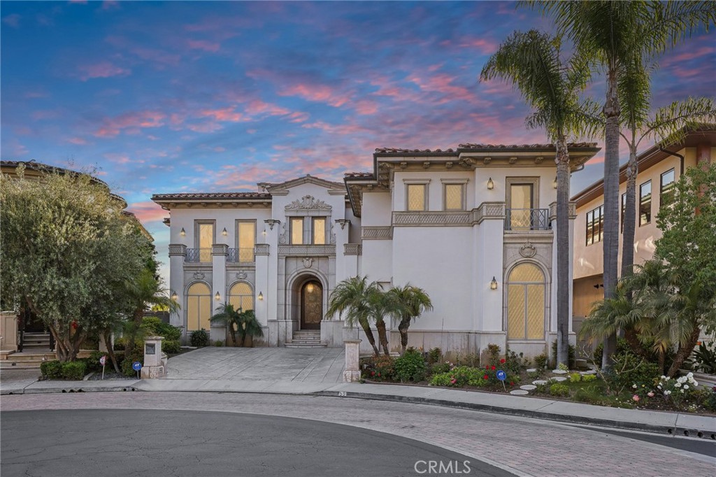 Ritz Cove (RC) - Residential Lease