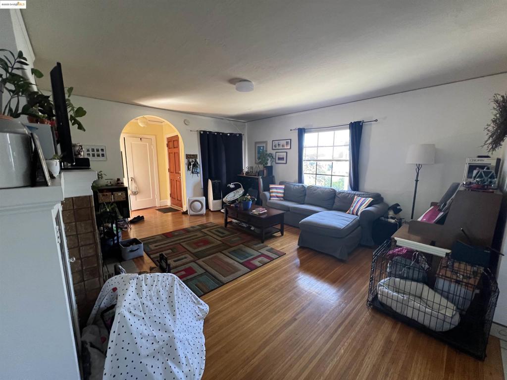 GLENVIEW - Residential Lease