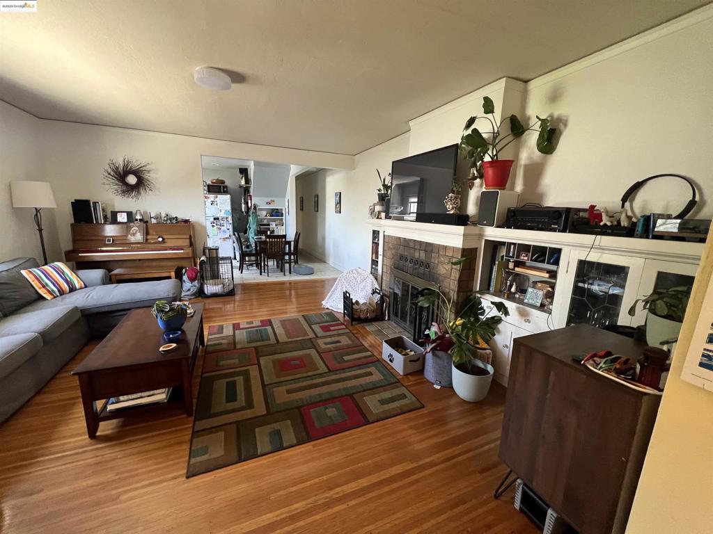 GLENVIEW - Residential Lease