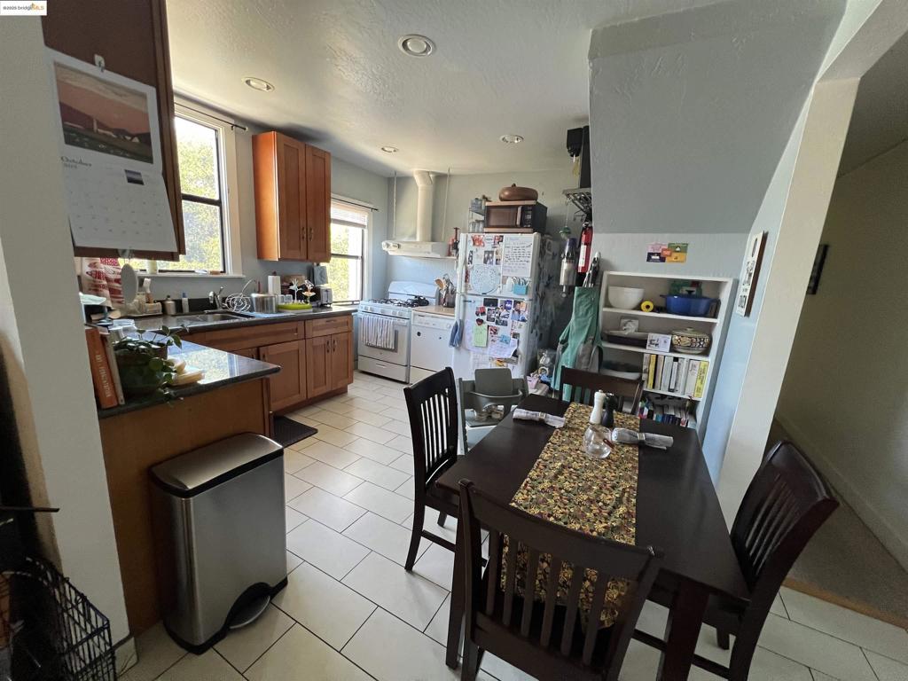 GLENVIEW - Residential Lease