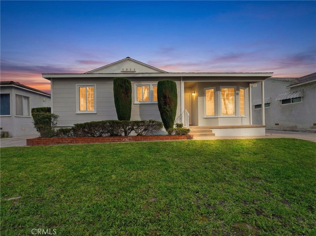 2917 Del Amo Boulevard