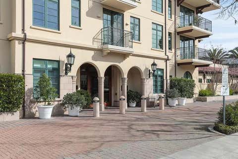 Photo of 555 Byron Street #305, Palo Alto, CA 94301 (MLS # ML82050926)