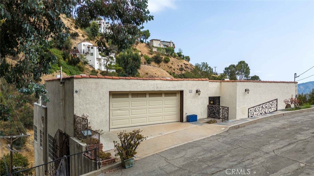 631 Caleb Street
