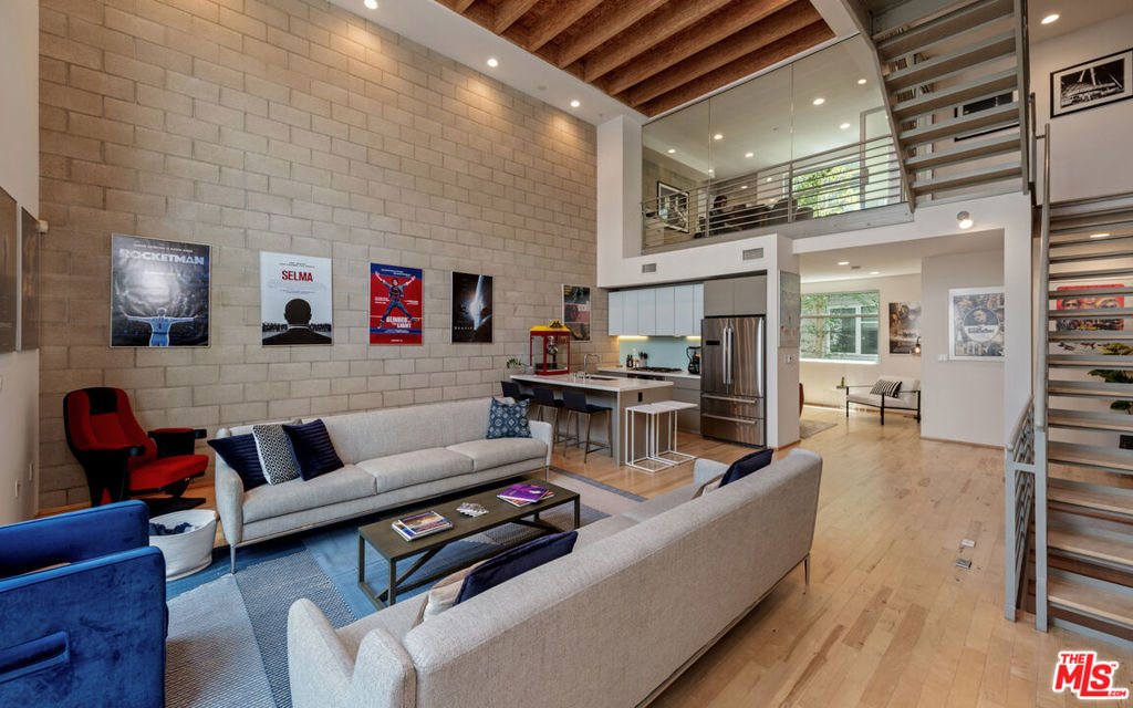 Properties 4 3450 Cahuenga Boulevard 410