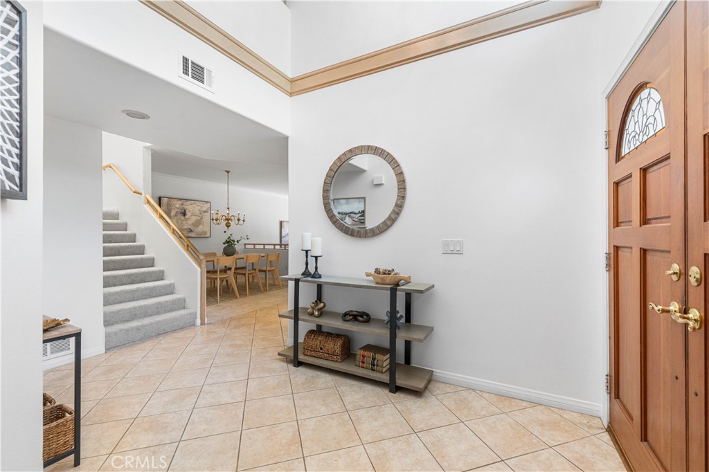 7 Greenmeadow Drive