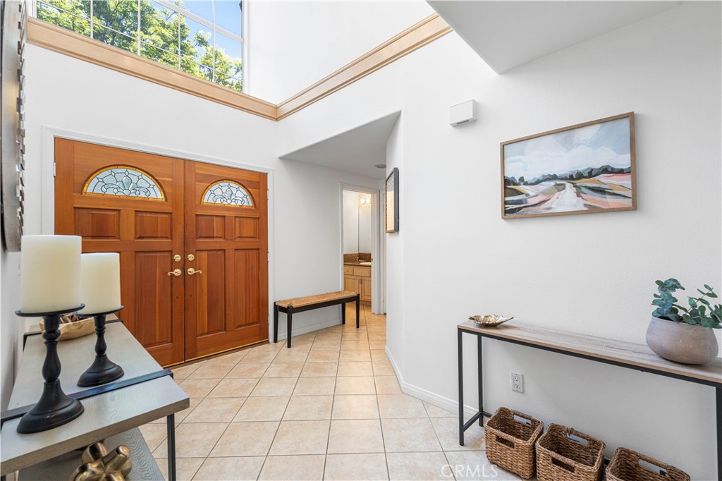 7 Greenmeadow Drive