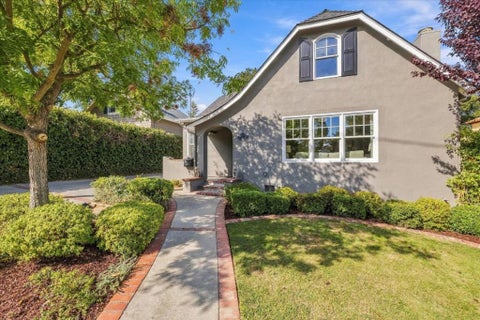 Photo of 244 San Mateo Avenue, Los Gatos, CA 95030 (MLS # ML82062072)