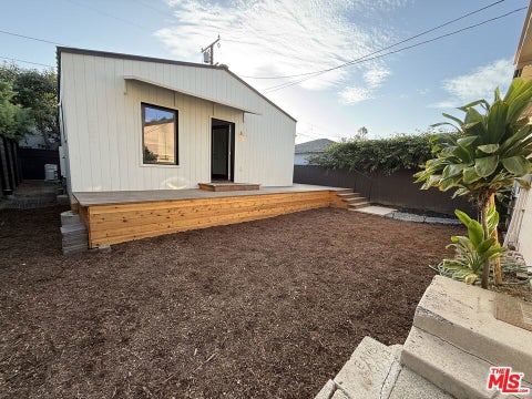 Photo of 3331 Cattaraugus Avenue, Culver City, CA 90232 (MLS # 26990273)