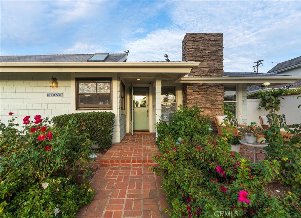 21892 Kaneohe, Huntington Beach CA 92646 - Photo 1