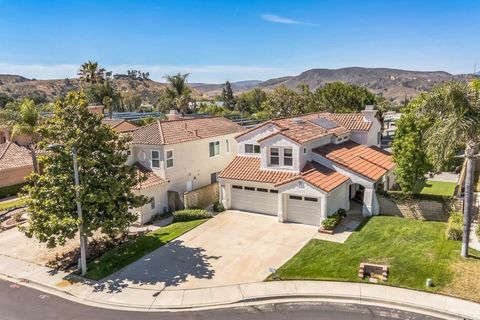 15716 Milne Circle Moorpark CA 93021