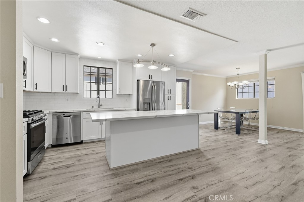 2844 N Brighton Street