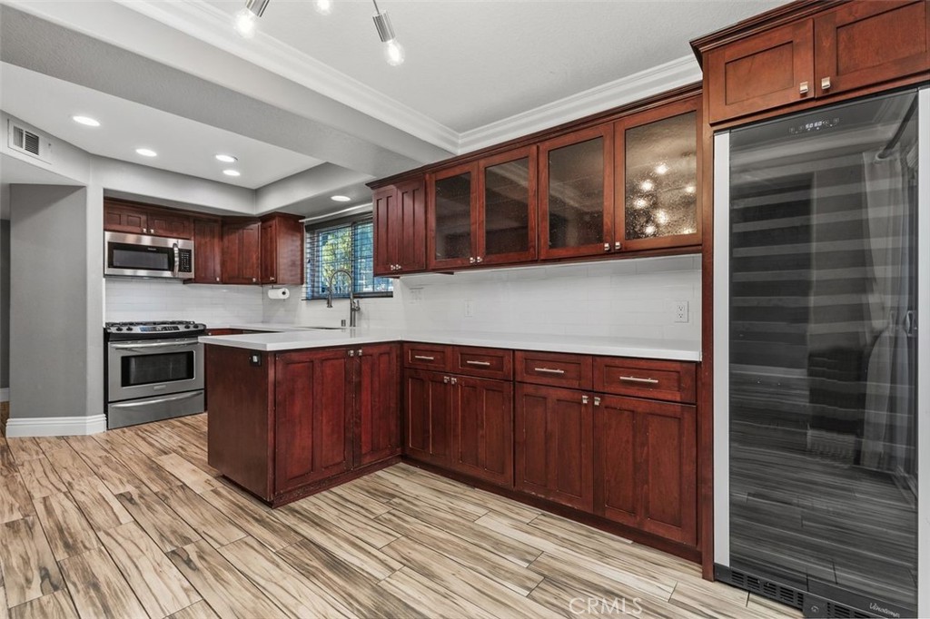 Laurelwood (LRWD) - Residential