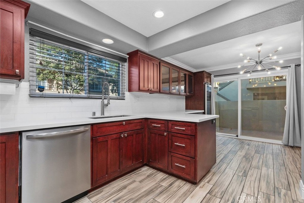 Laurelwood (LRWD) - Residential