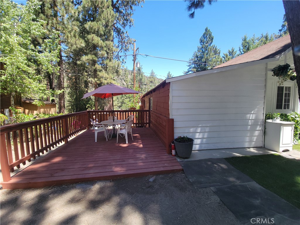1494 Laura Street