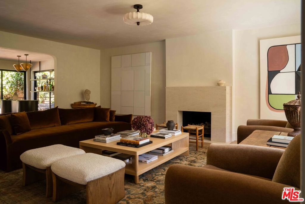 1364 Londonderry Place