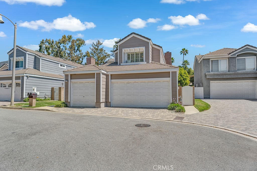 3246 Barn Owl Way