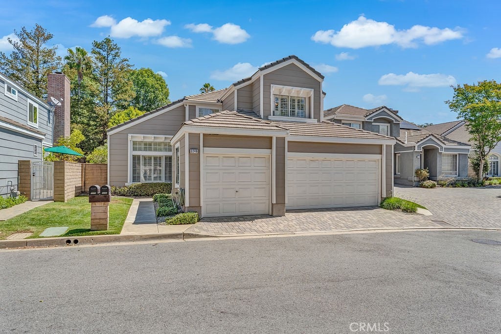 3246 Barn Owl Way