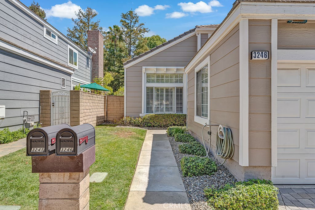 3246 Barn Owl Way