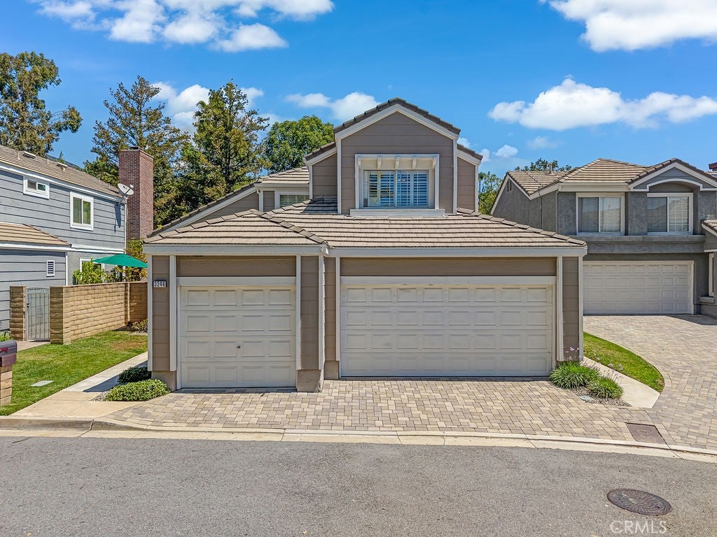 3246 Barn Owl Way