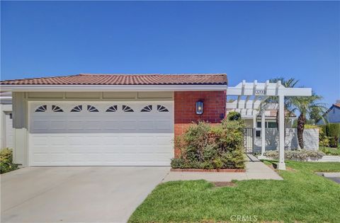 3200 Via Buena Vista #C Laguna Woods CA 92637