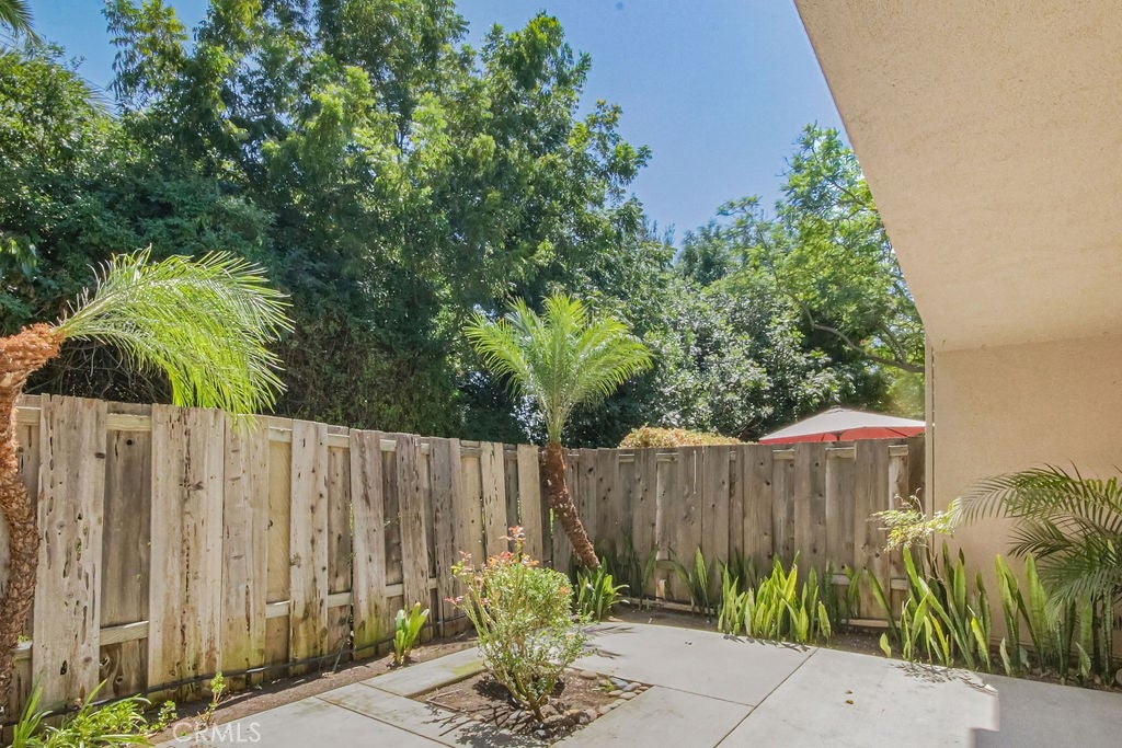 670 W Glenwood