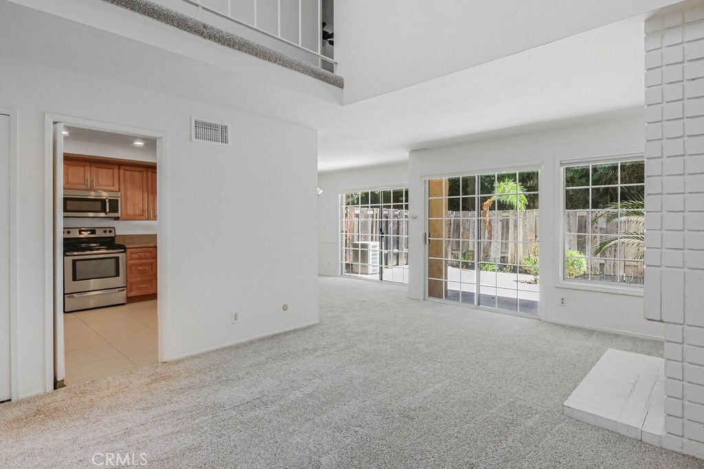 670 W Glenwood