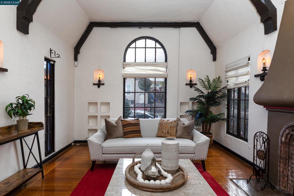 MAXWELL  PARK - Residential