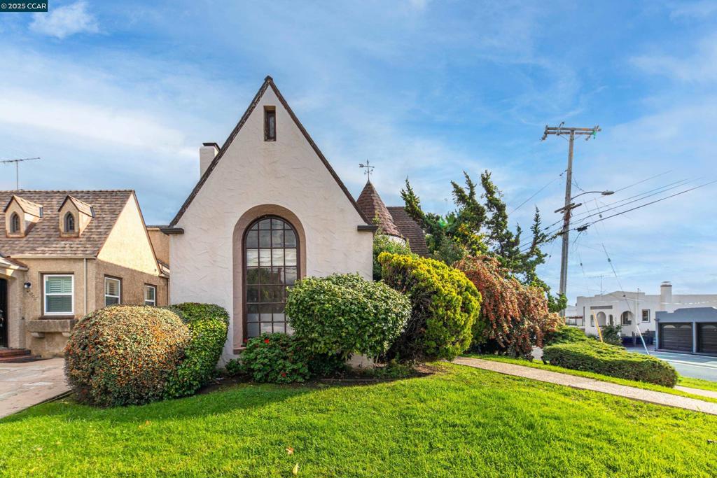 MAXWELL  PARK - Residential